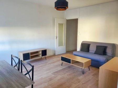 Location Appartement 2 pièces 43m² VIERZON 18100 - Photo 2