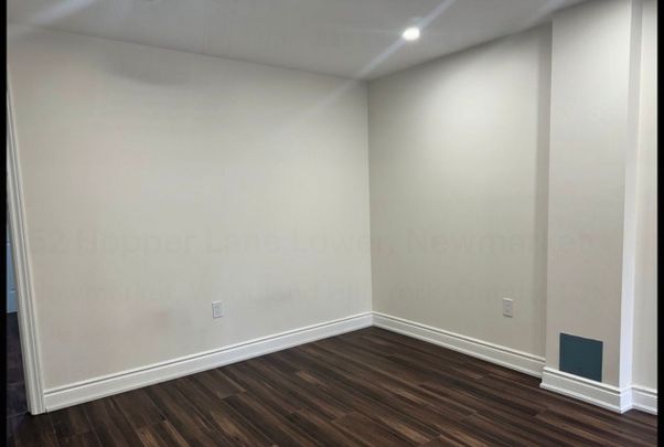 For Lease - 52 Hopper Lane, Newmarket, Ontario - Photo 1