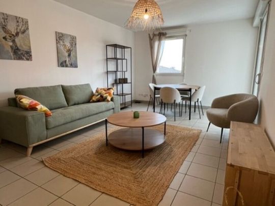 Location Appartement 2 pièces 44m² ST PIERRE DU MONT 40280 - Photo 1