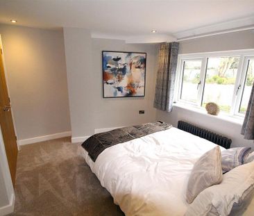 4 bedroom detached house to rent - Photo 3