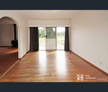 198 Craig Road, Devon Meadows, Vic 3977 - Photo 2