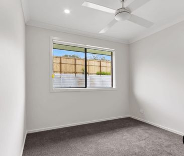 Modern Elegance Meets Comfort: 4-Bedroom Rental House in D'Aguilar - Photo 3