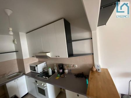 Très beau studio NON meublé de 33m² - Photo 3