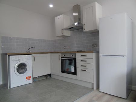 1 bedroom flat to rent - Photo 5