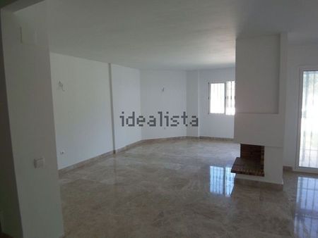 Alquiler de chalet adosado en La Dama de Noche-La Alzambra - Photo 2