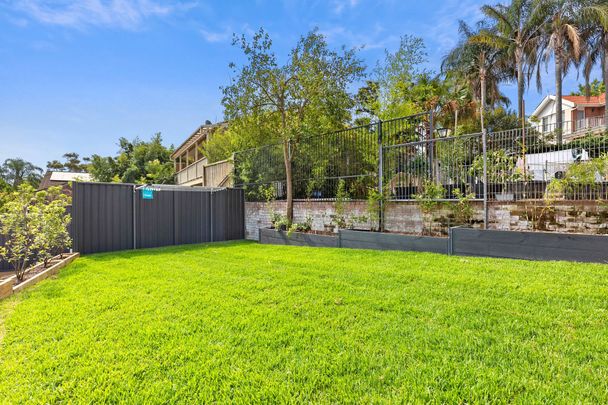 Picture Perfect Family Home - Photo 1