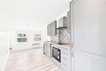 Marketing Card, Reading Road, Reading Road, Pangbourne, RG8 - Photo 3