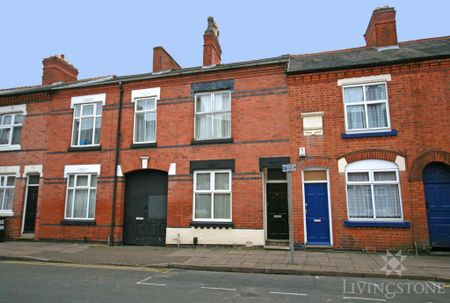 3 bedroom terraced house to rent - Photo 3