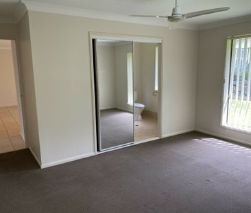 FAMILY HOME, CONVENIENT LOCATION - Photo 5