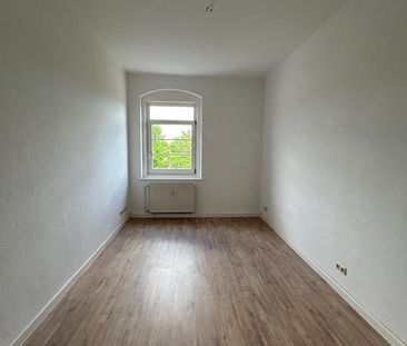 HIER STAUNT JEDER! ZENTRALER FAMILIENTRAUM - 5 Zimmer, 2 Bäder, EBK... - Photo 4