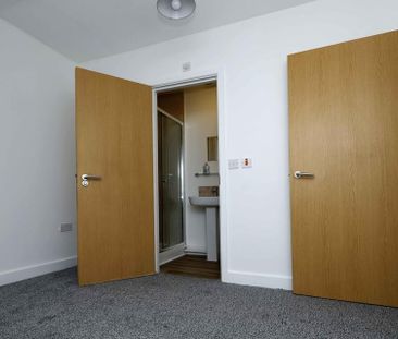 1 bedroom flat to rent - Photo 2