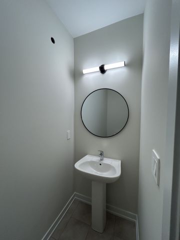 For Lease - 23 CHAPPLE Lane, Richmond Hill, Ontario - Photo 2