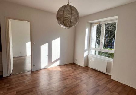 TYPE II - PROMENADE DES COURS - Photo 2