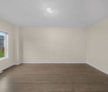 For Lease - 107 Oakmont Drive, Loyalist, Ontario - Photo 6