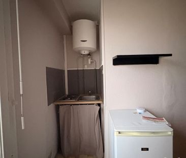 Location Appartement 1 pièce 13m² - Photo 1
