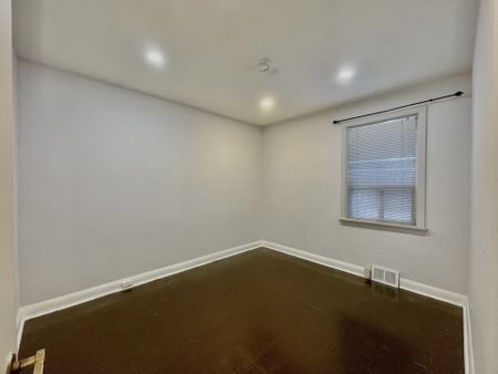For Lease - 14 Madawaska Avenue Unit# Main, Toronto, Ontario - Photo 4