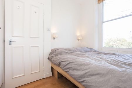 Adelaide Road, Belsize Park, London - Photo 2