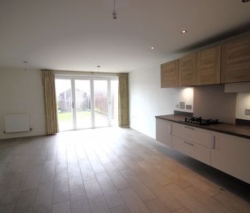 3 bed house to rent in - Photo 2