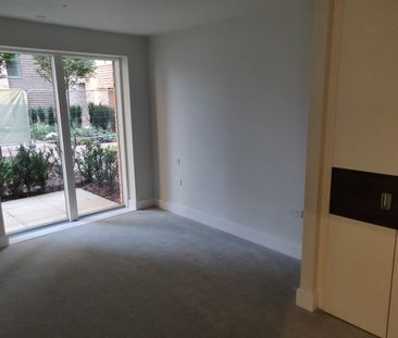 2 Bed Flat, Cottam House, SE3 - Photo 3