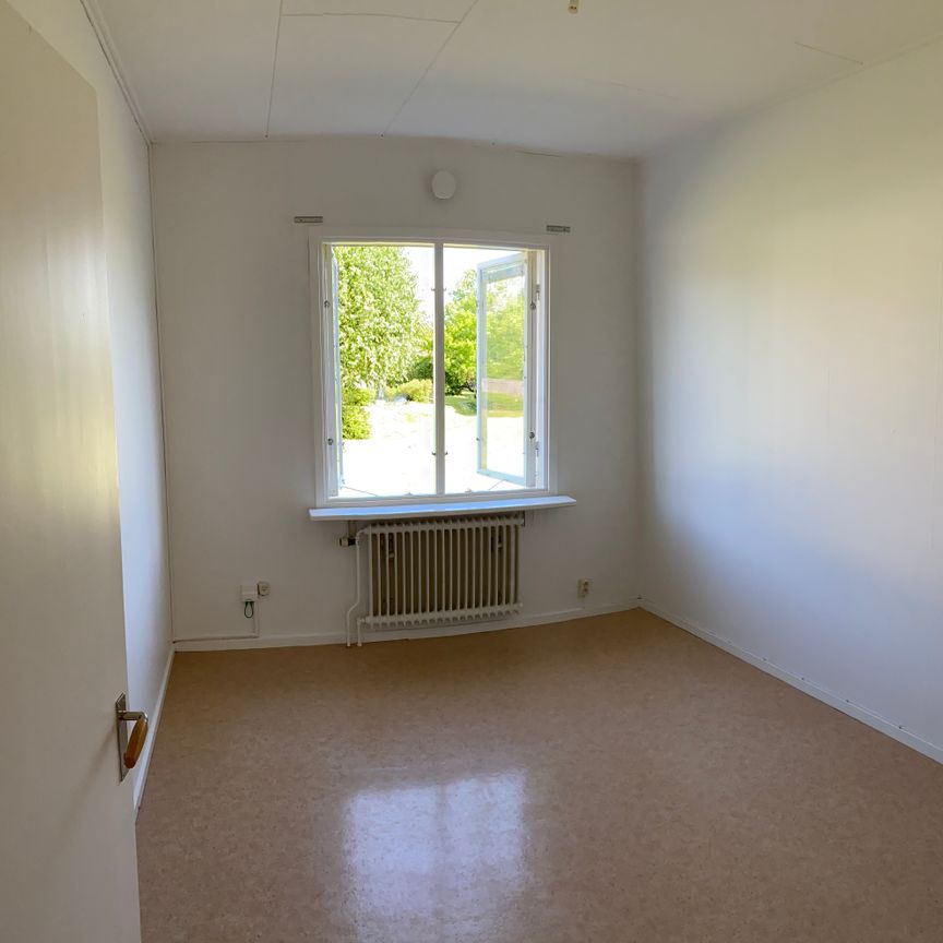 Solhemsgatan, Kumla - Photo 1
