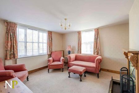 St Johns Green, Colchester, CO2 - Photo 5