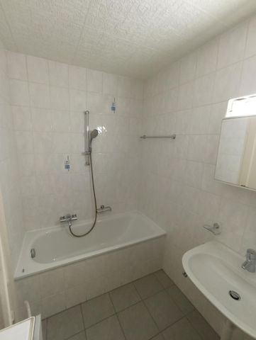 Bel appartement de 2.5 au 3ème étage - Photo 4