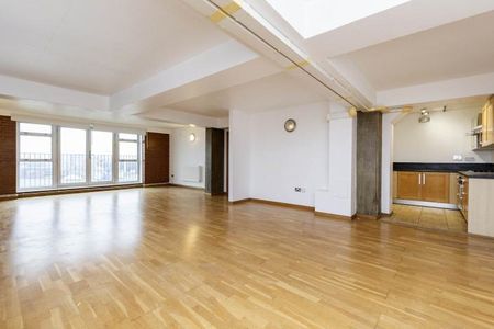 Sandwiched between Haggerston & Hoxton is this impressive 1 bedroom property - Photo 4