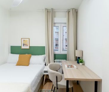 Paseo de la Reina Cristina, Madrid, Community of Madrid 28014 - Photo 3