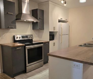 5½ Au Dernier étage - Photo 1