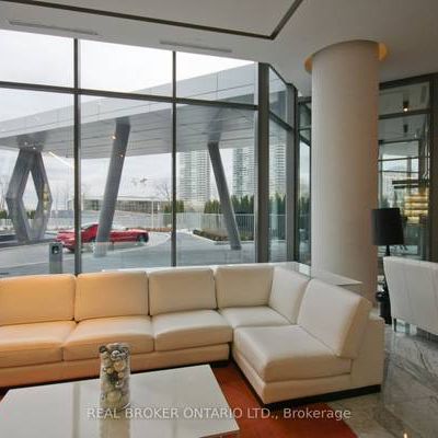 Waterfront functional layout indoor/outdoor pool! - Photo 3