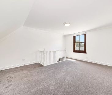 House with 1 bedroom & 1 bathroom - Photo 5