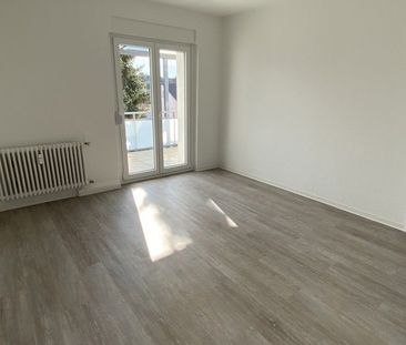 Perfekt für Sie – 3-Zimmer mit Balkon und Fassadenvollwärmeschutz - Photo 2