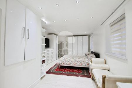 4 bedroom detached house to rent - Photo 5