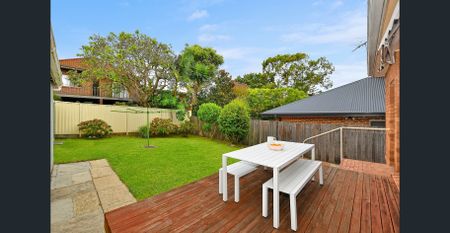 Four Bedroom Family Home - Photo 4