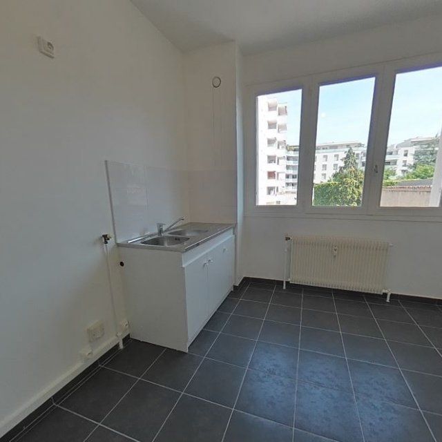 Appartement T3 A Louer - Lyon 8eme Arrondissement - 89.54 M2 - Photo 1