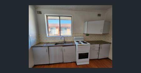 8/92 Northumberland Road, Auburn, NSW 2144 - Photo 3