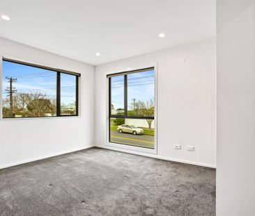 Beautiful 3 Bedroom New Lynn Home - Photo 1