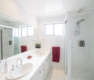 4-bedroom shared house, Nineteenth Avenue - Photo 5