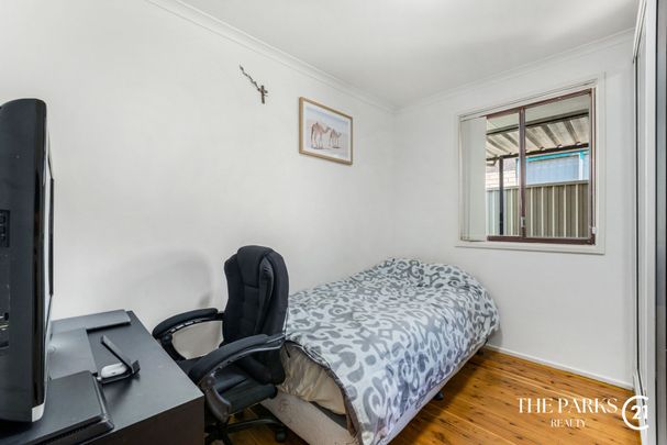 4 Rickard Road&comma; Bossley Park – Updated Family Home for Rent - Photo 1