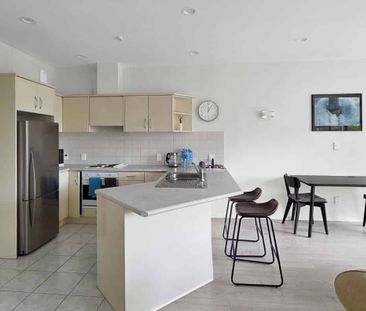 City Centre - 2 Bedroom, 1 bathroom - plus carpark - Photo 4