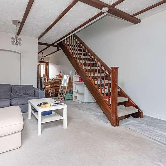 All Saints Close, Wokingham, RG40 - Photo 1