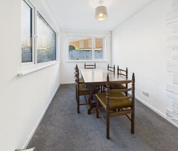 4 bedroom terraced house to rent - Photo 2