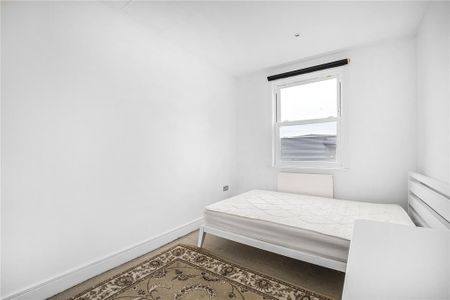 4 bedroom terraced house to rent - Photo 2