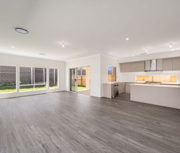 Spacious Family Home With Multiple Living Areas in the Popular Alco... - Photo 1