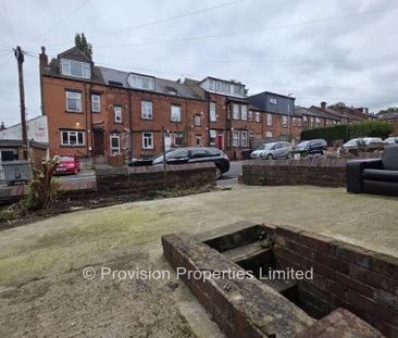 7 Bedroom Brudenell Avenue Hyde Park - Photo 2