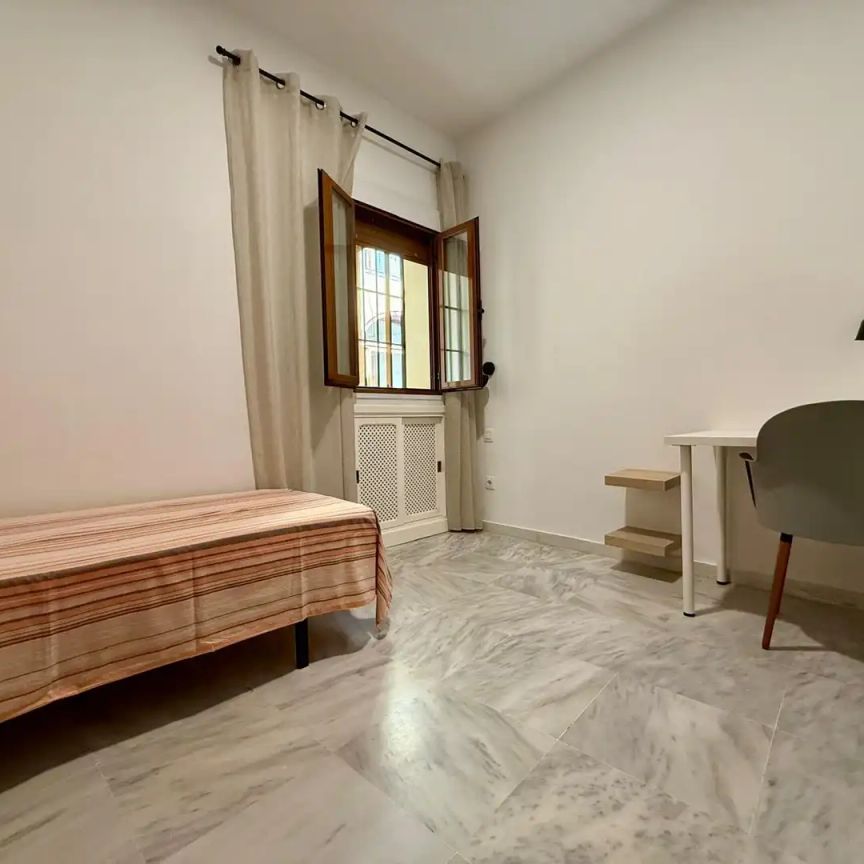 Piso de alquiler en Plaza del Cristo de Burgos, Alfalfa - Santa Cruz - Photo 1