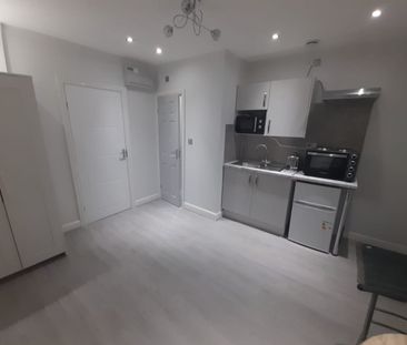 Studio Flat, Yateley Avenue, B42 - Photo 6