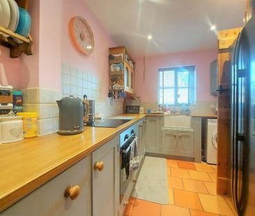 2 bedroom house to rent - Photo 4