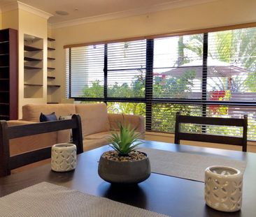 - FURNISHED 1 BEDROOM UNIT, MOMENTS FROM THE BEACH & MACKAY CITY - Photo 4