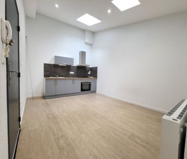 STUDIO AVEC COIN CHAMBRE AV DE LA REPUBLIQUE/MONTFERRAND - Photo 3